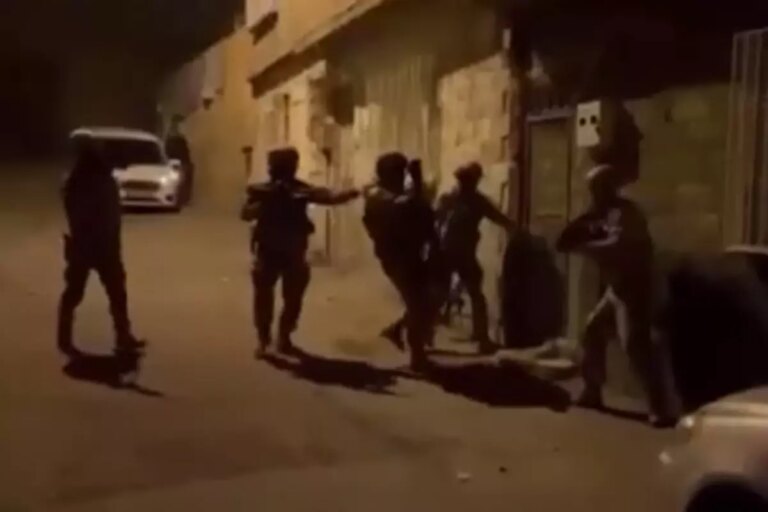 emniyetten-kritik-operasyon-100-deasli-terorist-yakalandi-PR5SPtOR.jpg