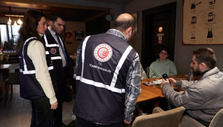 istanbulda-kafe-ve-restoranlarda-harcama-limiti-denetimi-tdnzQhO8.jpg