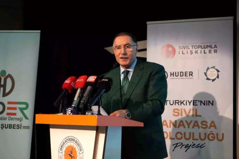 seref-malkoc-turkiyenin-yeni-anayasaya-ihtiyaci-var-ErAdKWn6.jpg