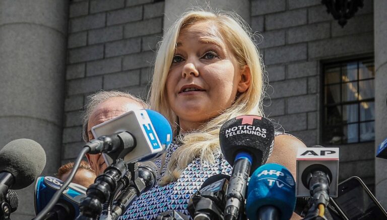 epstein-davasinin-kilit-isimlerindendivirginia-giuffre-intihar-etti-XAu1EcEU.jpg