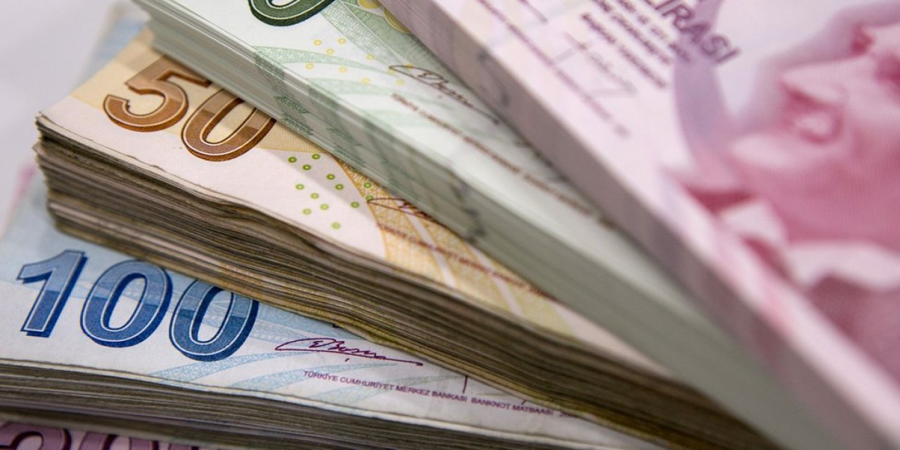 dolar-ezilince-yatirimci-mevduata-kostu-aylik-kazanc-37-bin-lirayi-buldu-BQLfAYQX.jpg