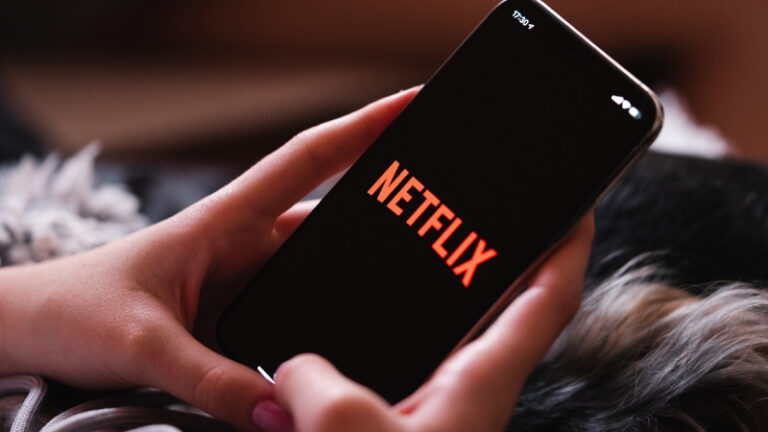 netflix-yeni-nesil-televizyon-deneyimini-tanitti-eSaXgvpi.jpg