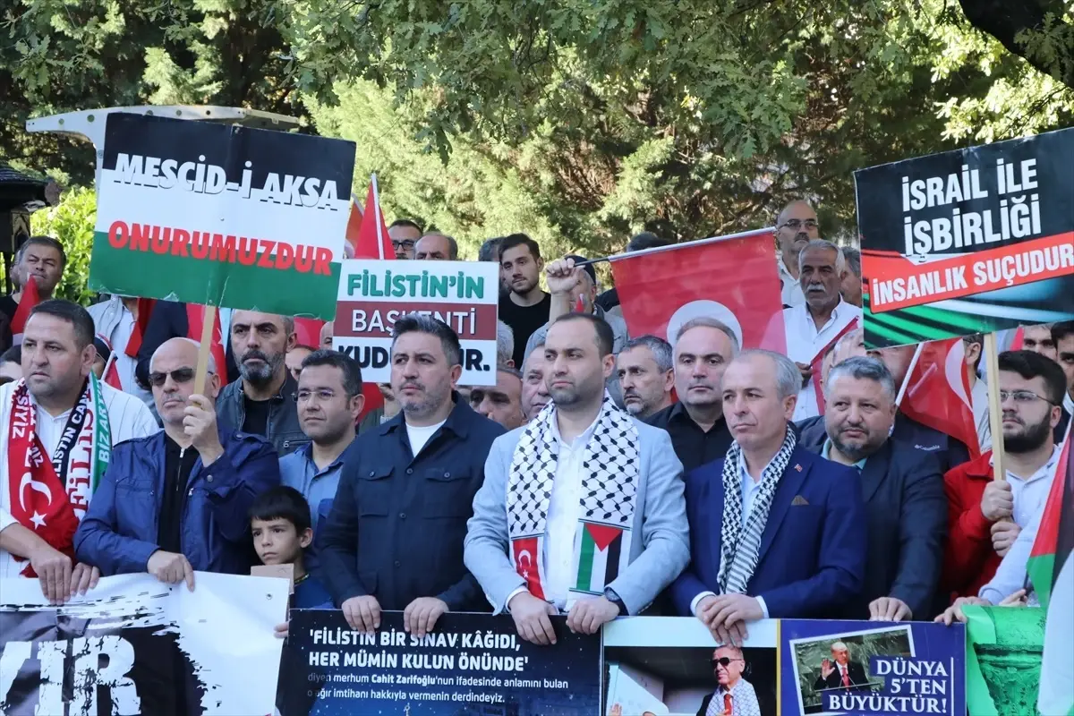 Çankırı’da Gazze’ye Destek Gösterisi