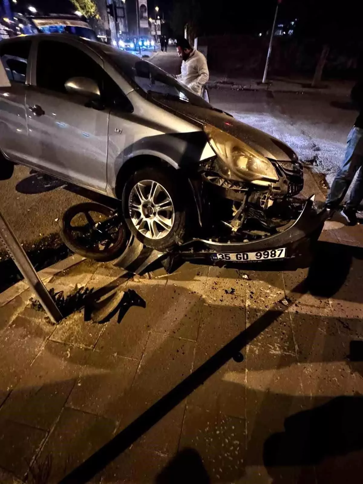 Kars’ta Otomobil-Motosiklet Kazası