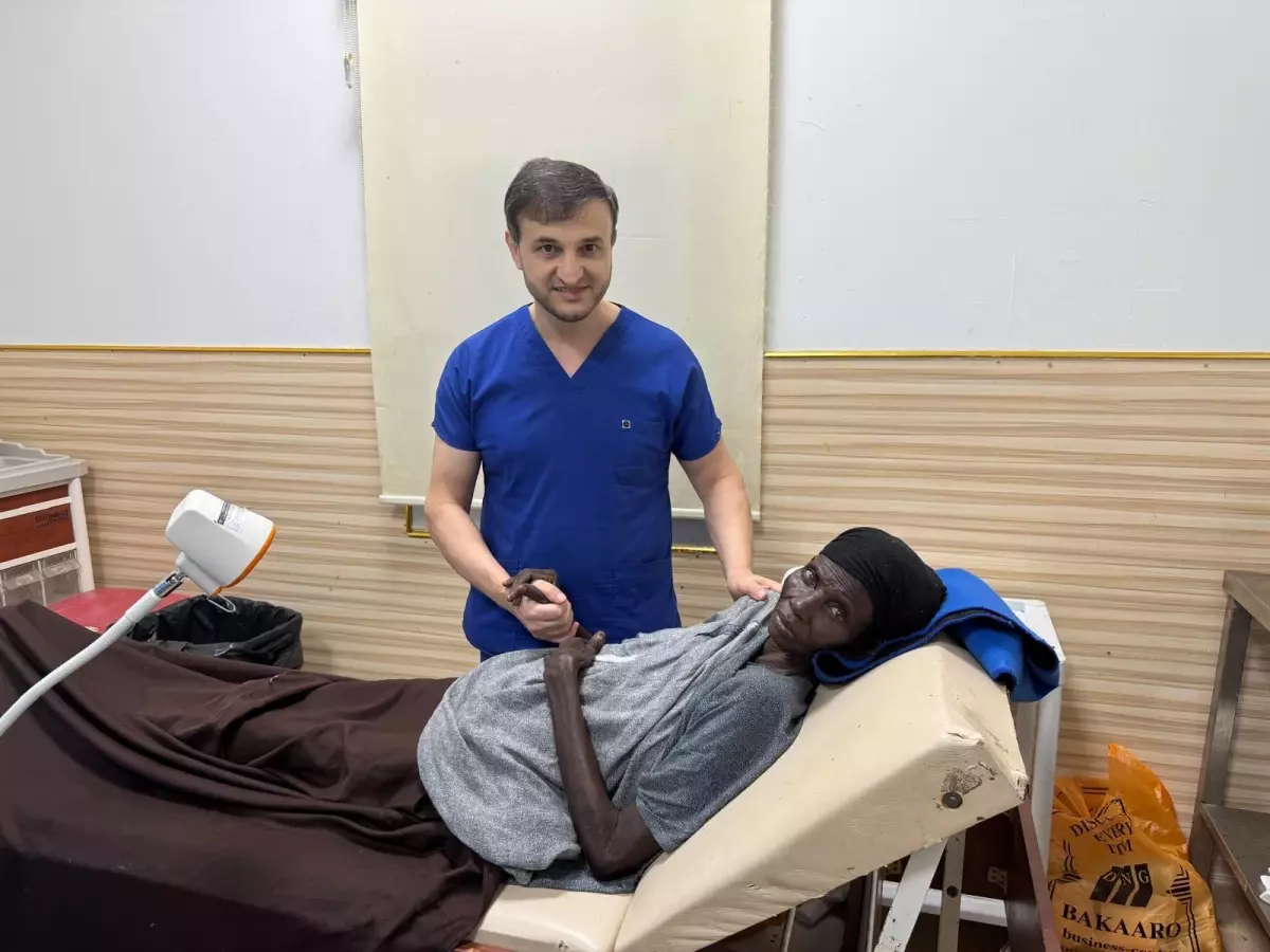 Somali’de Türk doktorlar tarafından gerçekleştirilen başarılı ameliyat