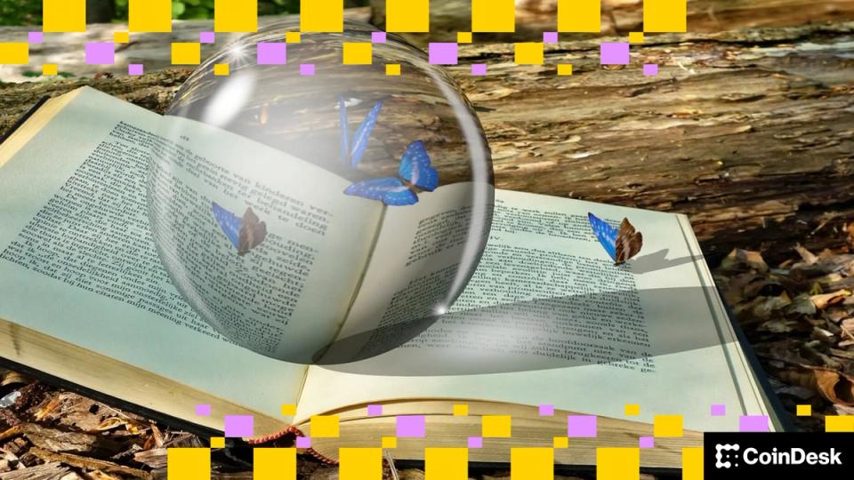 Bitcoin Crafts ‘Bullish Wedge,’ Keeping Hopes Alive for Record Highs Above $126K