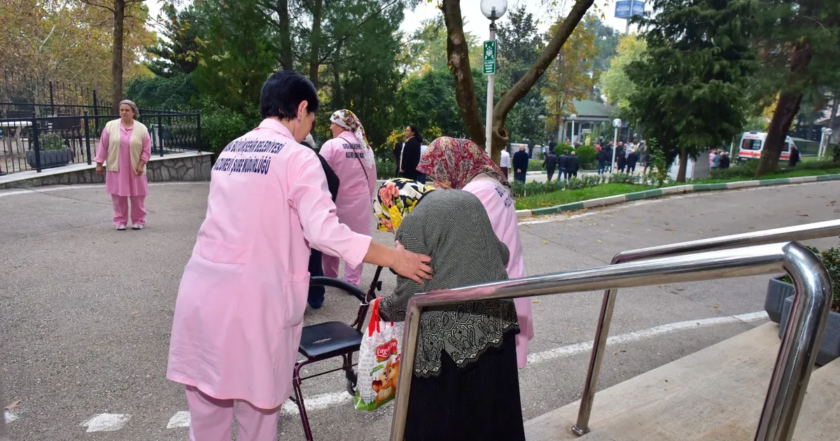 Bursa’da huzurevinde deprem ve yangın tatbikatı