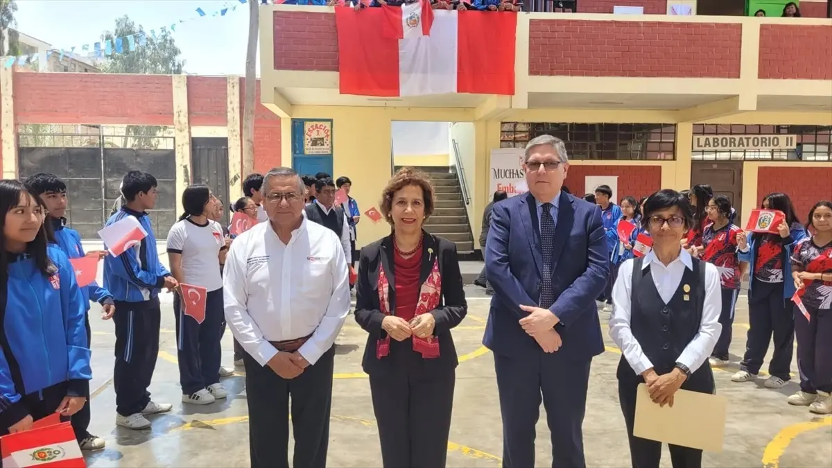 Peru’da Türk Destekli Bilgisayar Sınıfı Açıldı