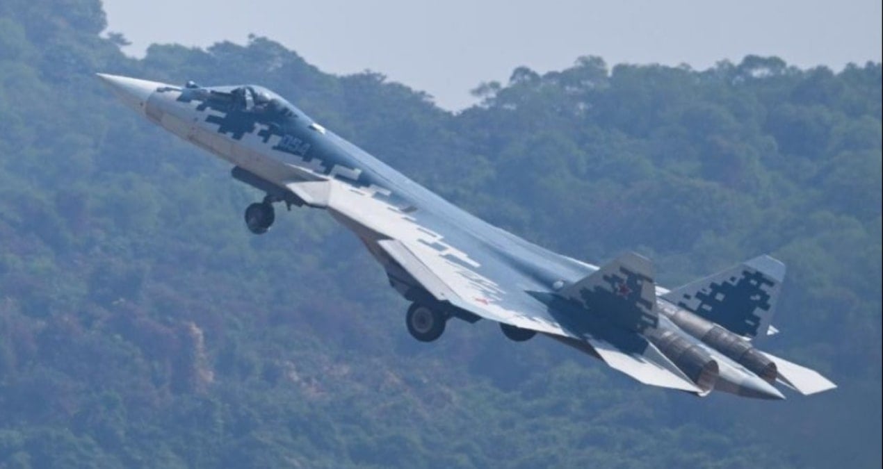 Rusya Savunma Bakanlığı: Su-30 tipi savaş uçağı düştü