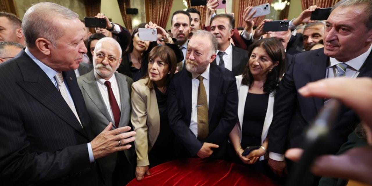 Erdoğan’ın yeniden adaylık için kurduğu anayasa hayaline DEM’den kırmızı ışık!