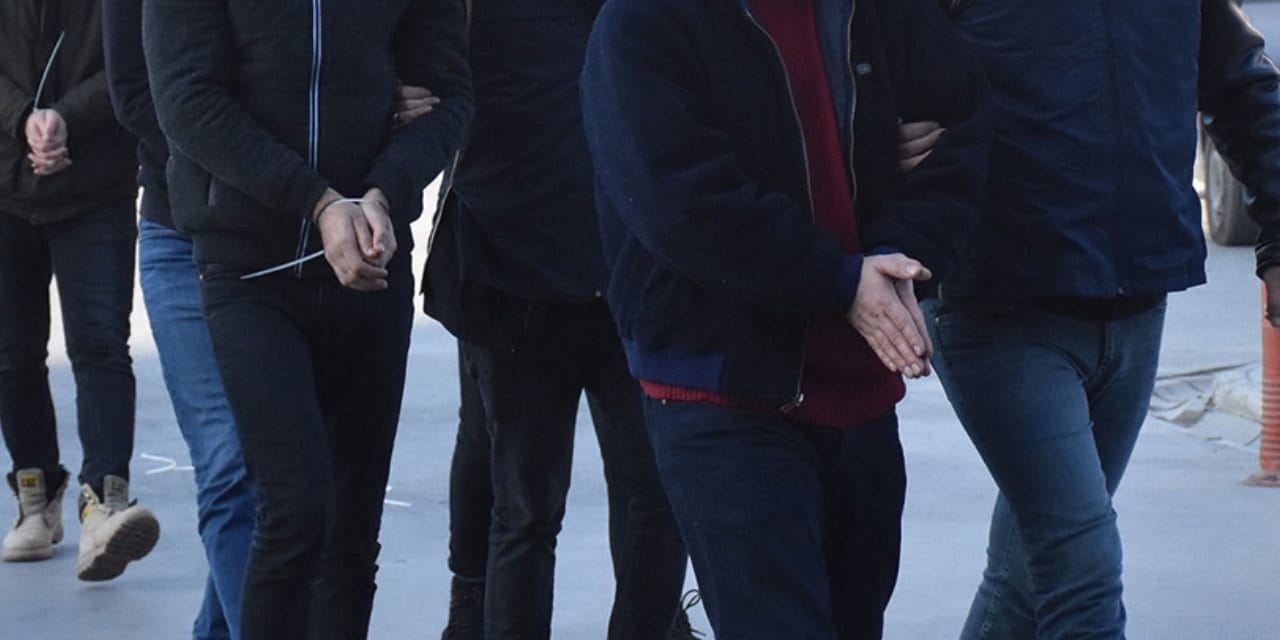 İstanbul merkezli 5 ilde dolandırıcılık operasyonu: 18 gözaltı