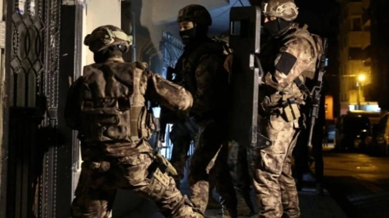 Kars’ta silah kaçakçılığı operasyonunda 10 şüpheli yakalandı