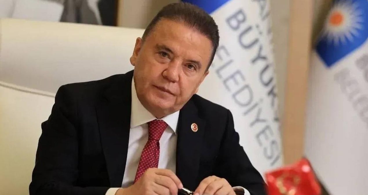 Muhittin Böcek hastaneye kaldırıldı