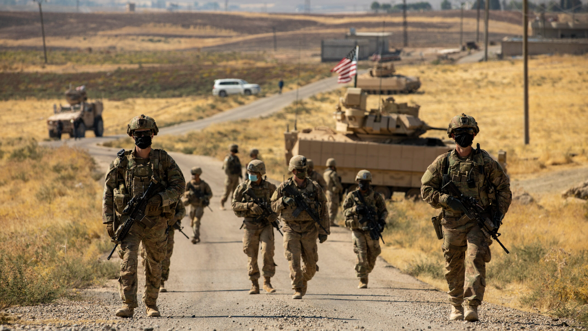 Suriye ve ABD askerlerinin ortak devriyesine saldırı düzenlendi