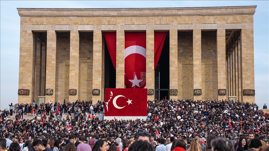 Anıtkabir’e milyonlar akın etti