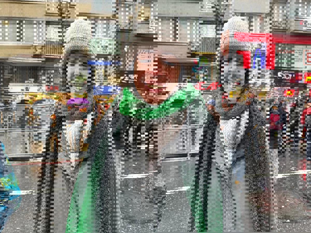 Faili sor meçhulü gör, kardeşim rahat mı için o son uykunda*