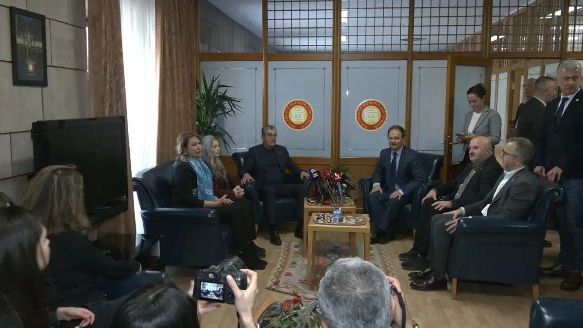 Günaydın: Gazetecilere Özgürlük Şart