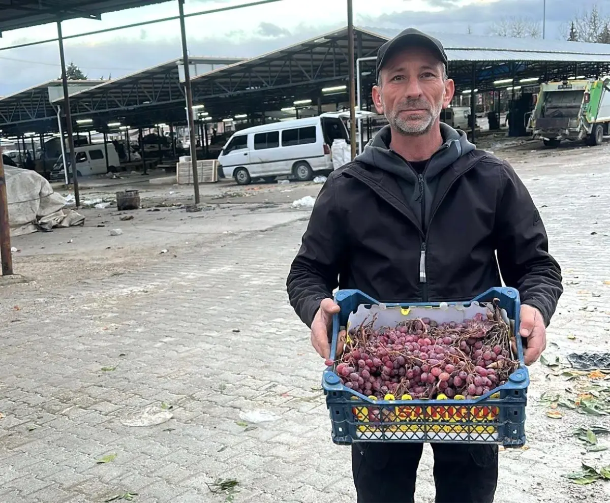 Musa Topdemir, Yeni Yıla Taze Üzümle Girdi
