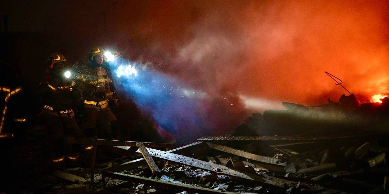 Rusya’nın saldırısında Ukrayna karanlığa büründü