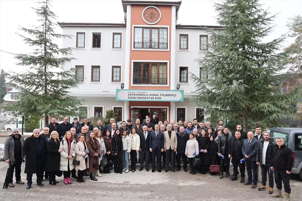 Vali Yavuz, Gazetecilerle Buluştu