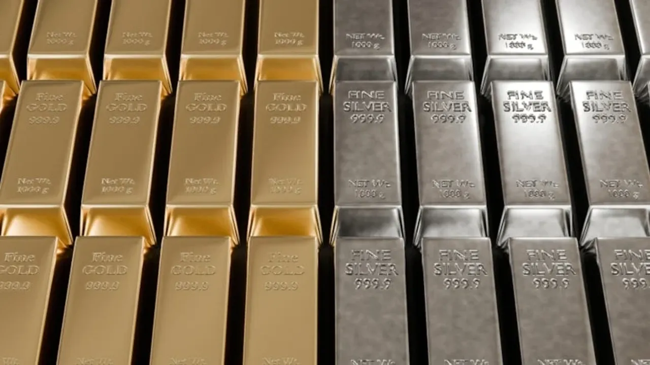 Altın ve Gümüş Sert Düştü: Küçük Yatırımcı Şimdi Ne Yapmalı? Uzmandan Kritik Uyarılar