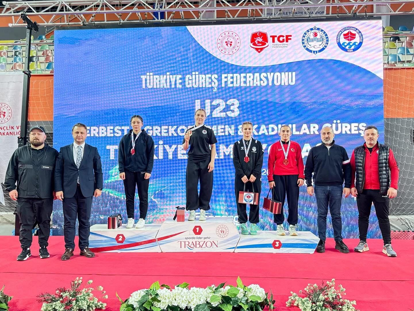 Trabzon'dan Güreşte Çifte Şampiyonluk