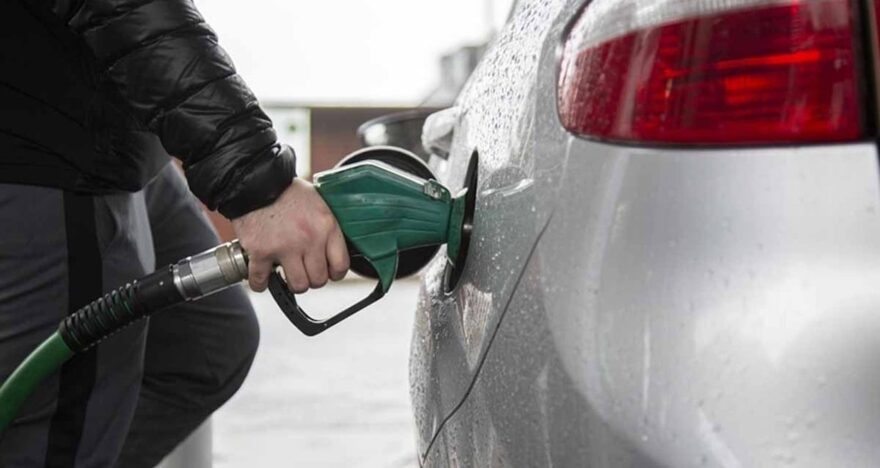 Dizel fiyatı 2 katına çıkınca hükümet düğmeye bastı: Fiyatlar 1 gecede yüzde 26 düştü