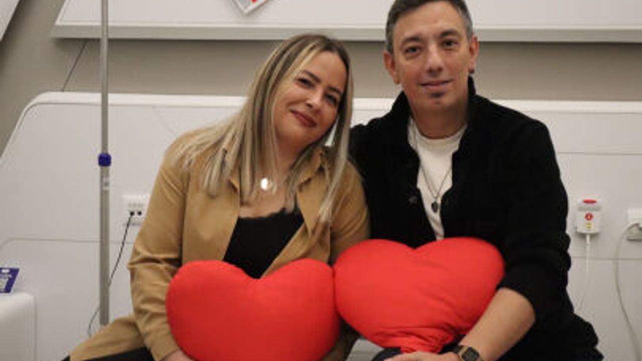 Sevgililer Günü’nde hayat veren bağ: Bağışladığı karaciğeriyle sevdiğine umut oldu