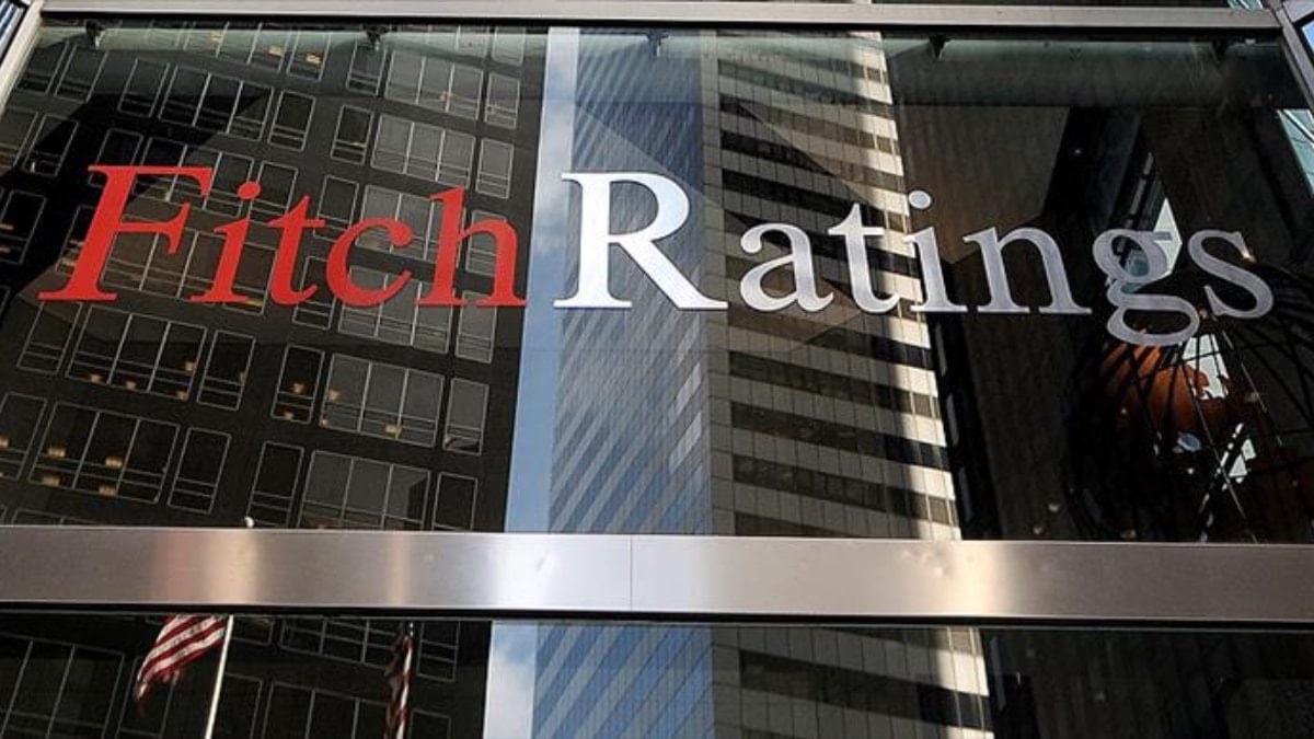 Fitch, Türkiye’nin Kredi Notunu Durağan Olarak Güncelledi