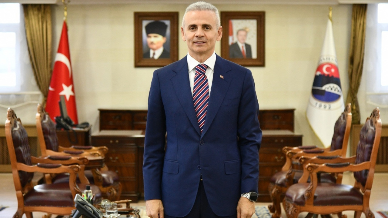 Ardahan valisi gorevinden alindi erdogan imzaladi hhRdFNSu