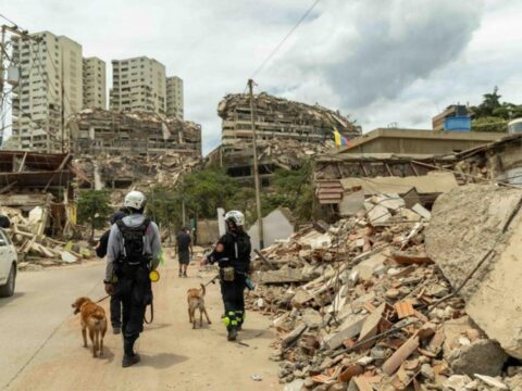 Venezuela depremlerinde can kaybi 5 bini gecti lEQgfsfS